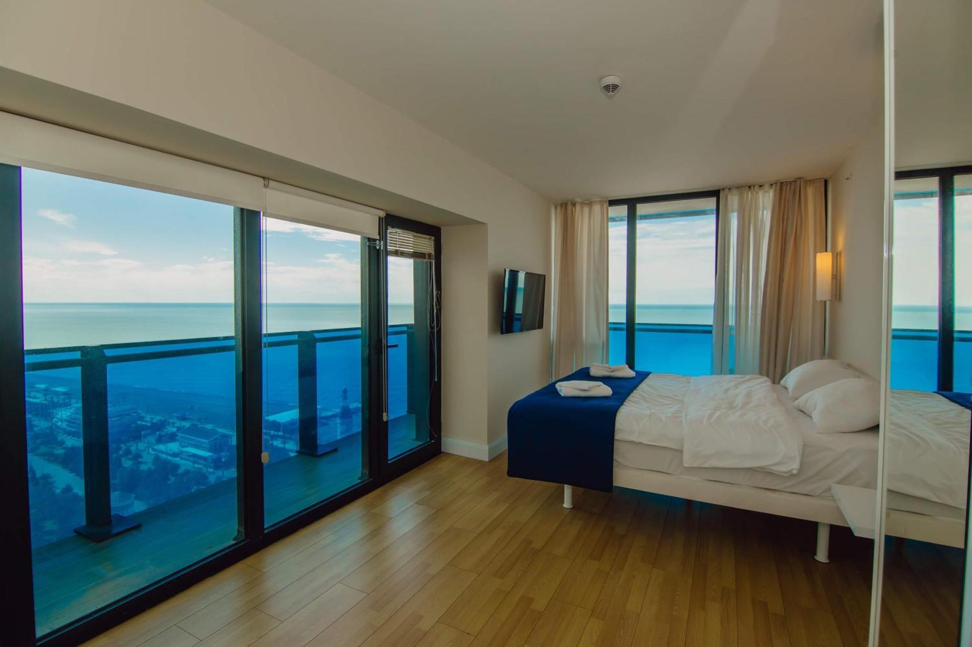 Luxury Beach Front Hotel Batumi Exterior foto